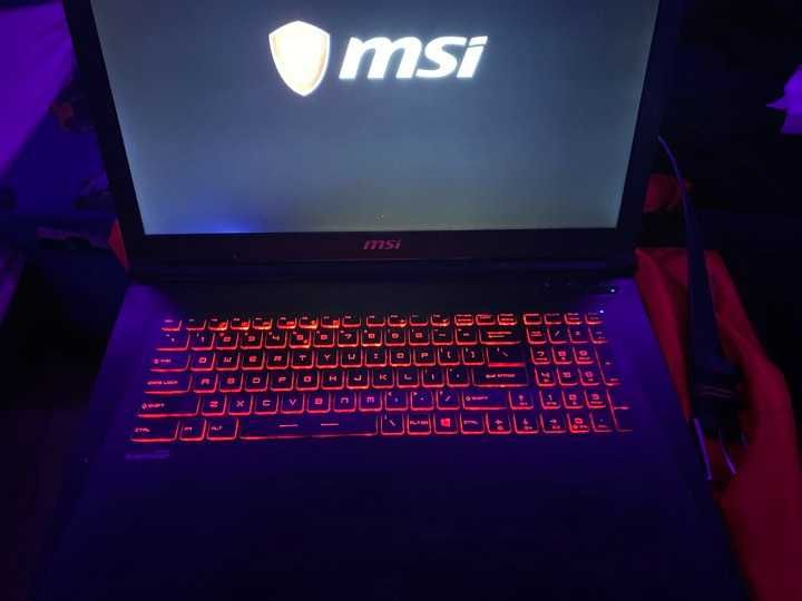 Laptop do nauki i gier Gaming NoteBook msi gv62