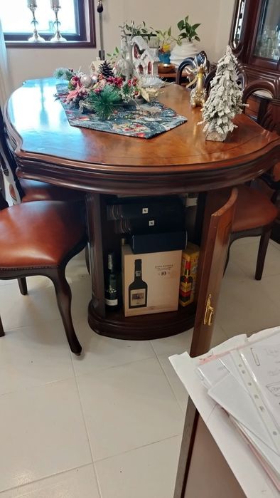 Mobília de sala de jantar com 6cadeiras de pele