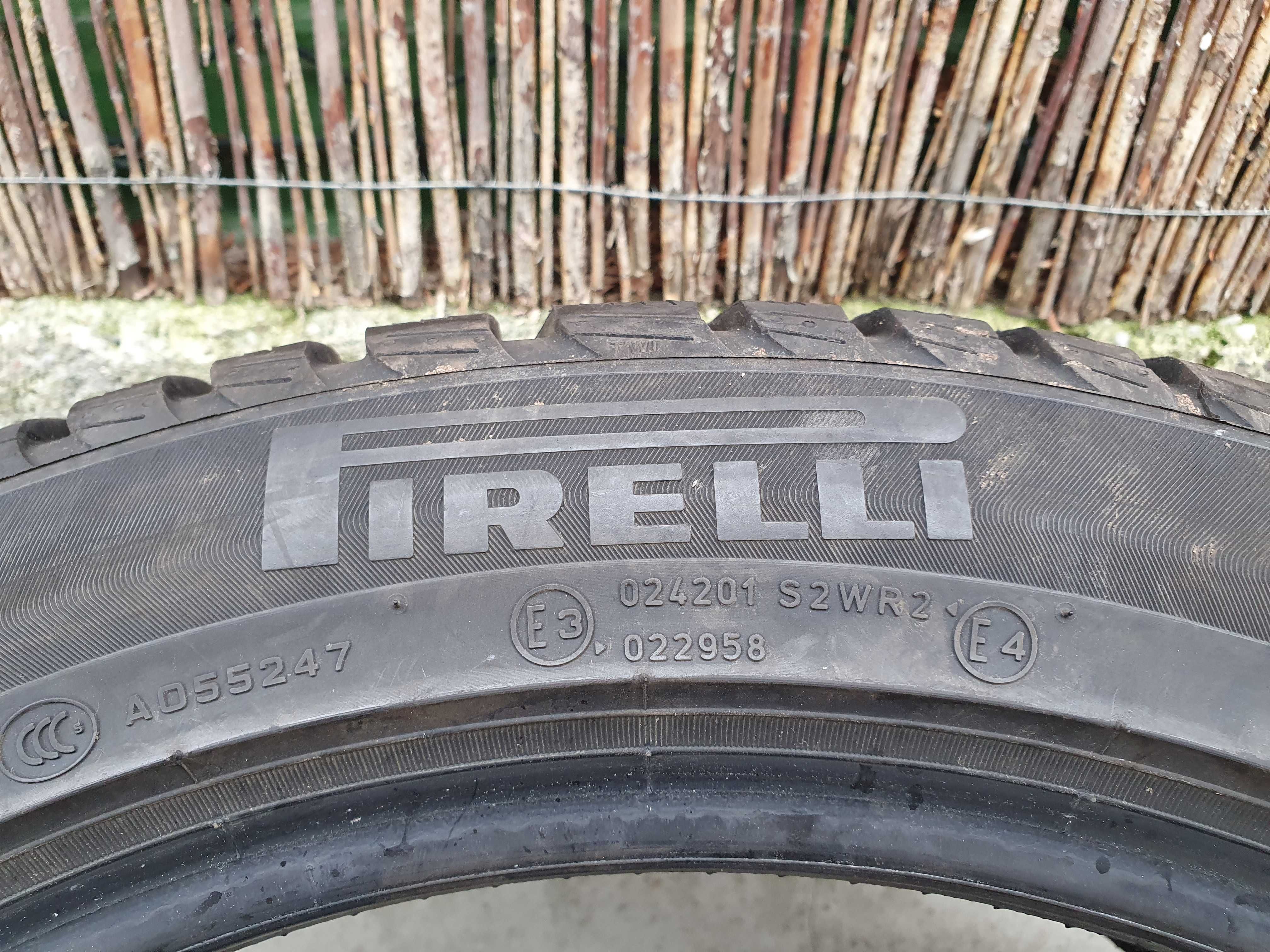 2x 235/45/18 94V Pirelli 5,7mm 2022r.