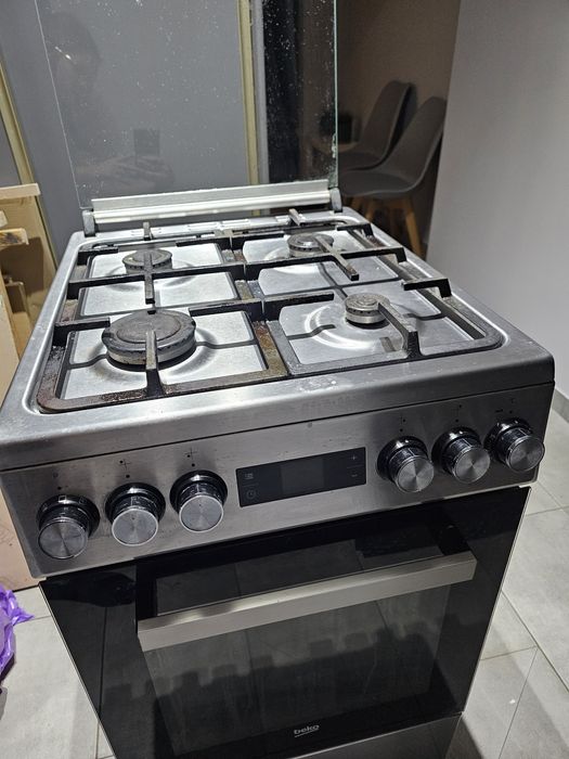 REZERWACJA Kuchenka gazowo-elektryczna