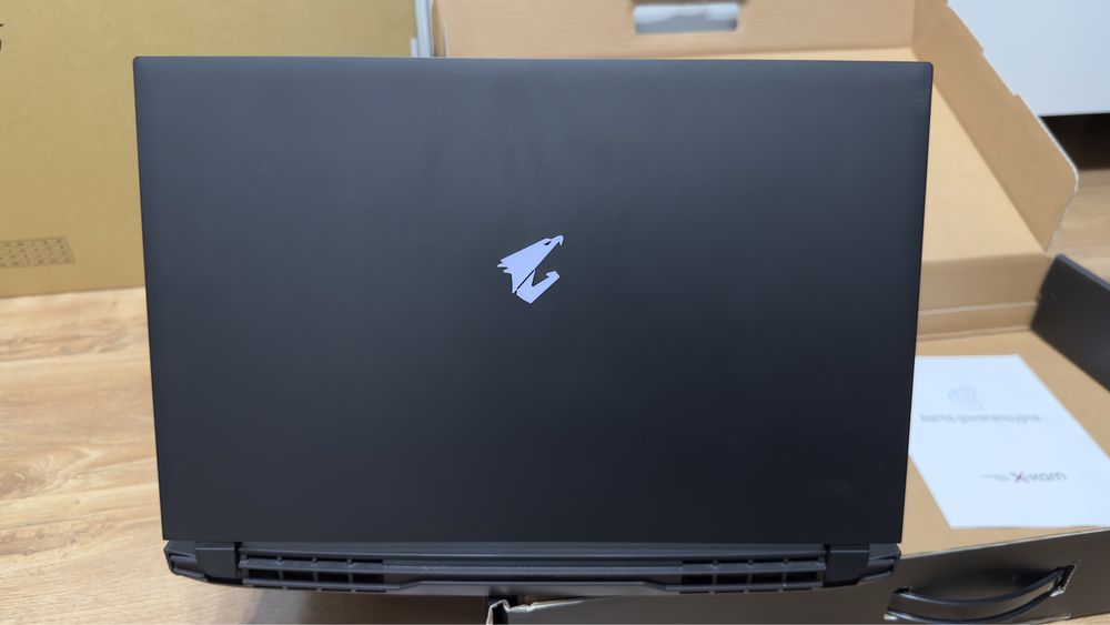 Laptop Gameingowy Gigabyte Aorus 15P i7 8/16, 32ddr4, gtx3060, 240hz