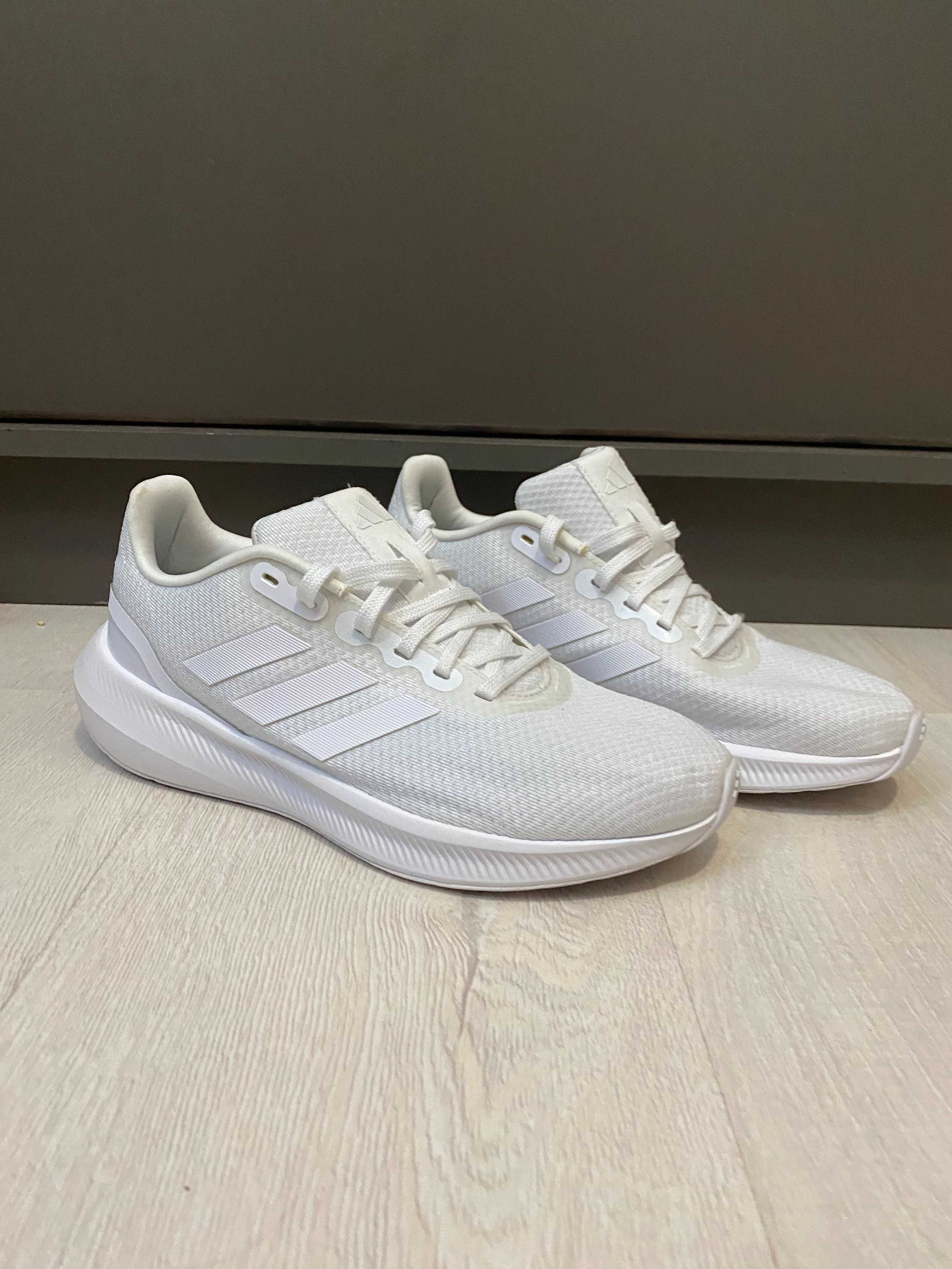 SUPEr Stan adidas Buty do biegania adidas runfalcon 3.0 białe
