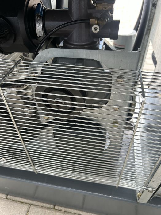 Kompresor śrubowy  ATLAS COPCO GA7 FF 7.5kw Z OSUSZACZEM