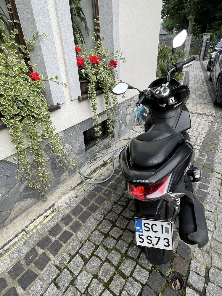 Sprzedam skuter Honda pcx125