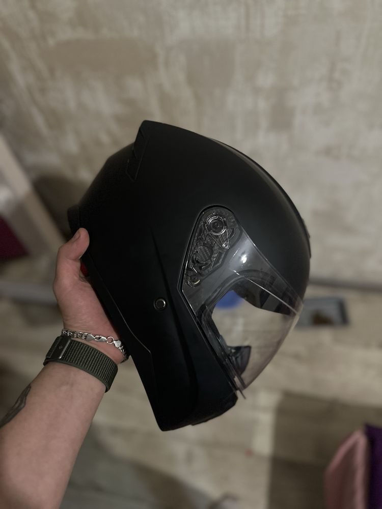 Продам шоломи шлемы ls2 fast evo MX437  та ff384 iron Forte