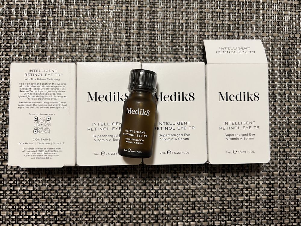 Medik8 Intelligent RETINOL EYE сироватка для очей