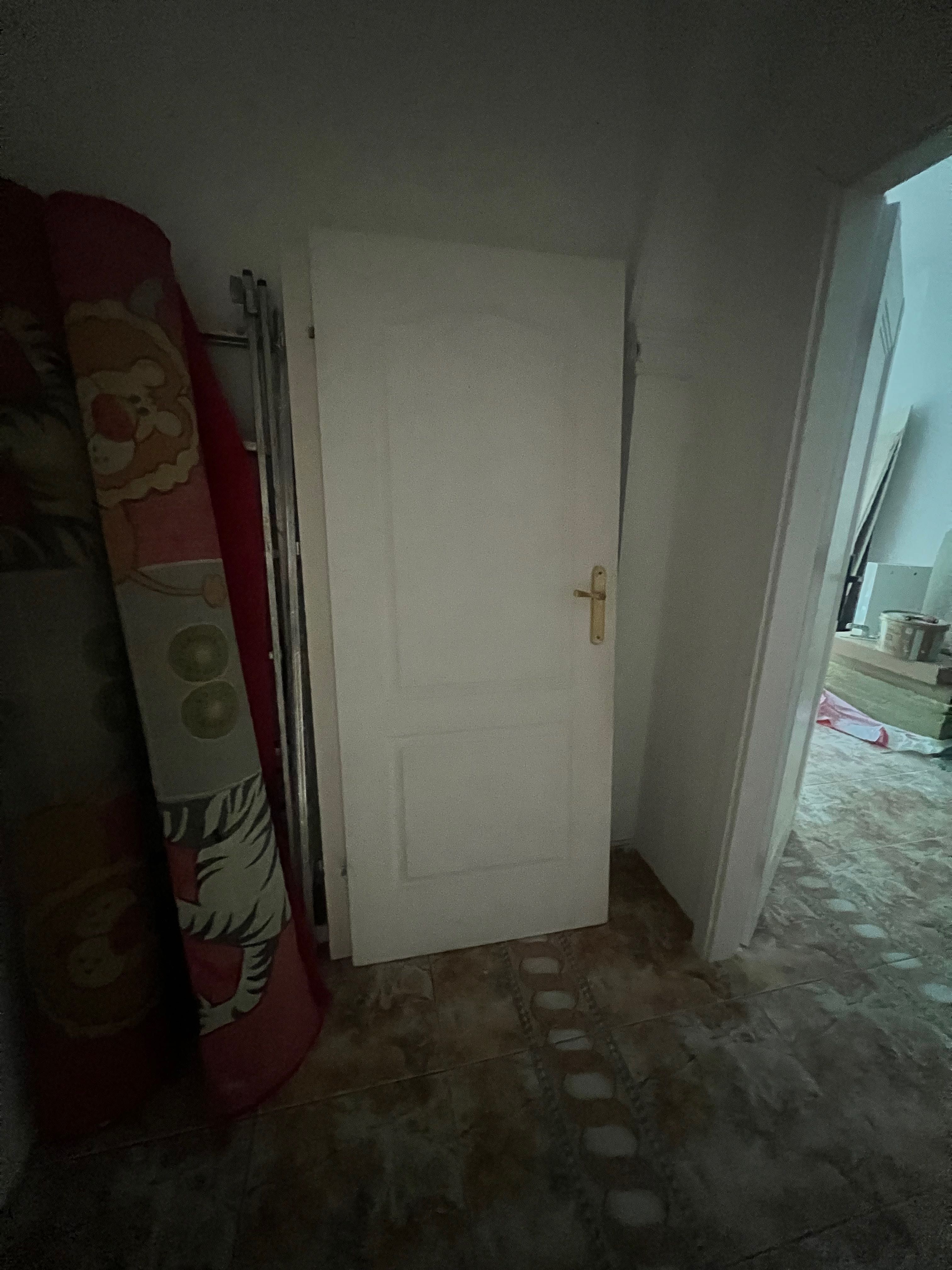 Drzwi białe  jak na zdjęciu