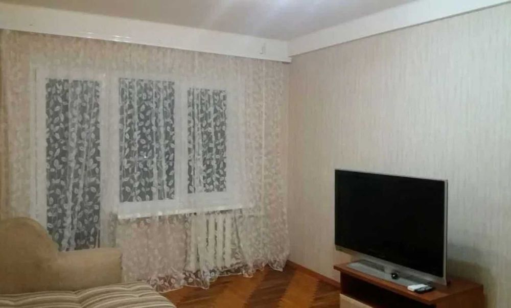 Продается 4-х комн. квартира по ул. Украинская, дом возле Проспекта