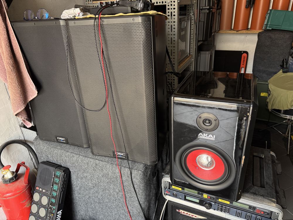 Aktywny monitor studyjny AKAI 8”