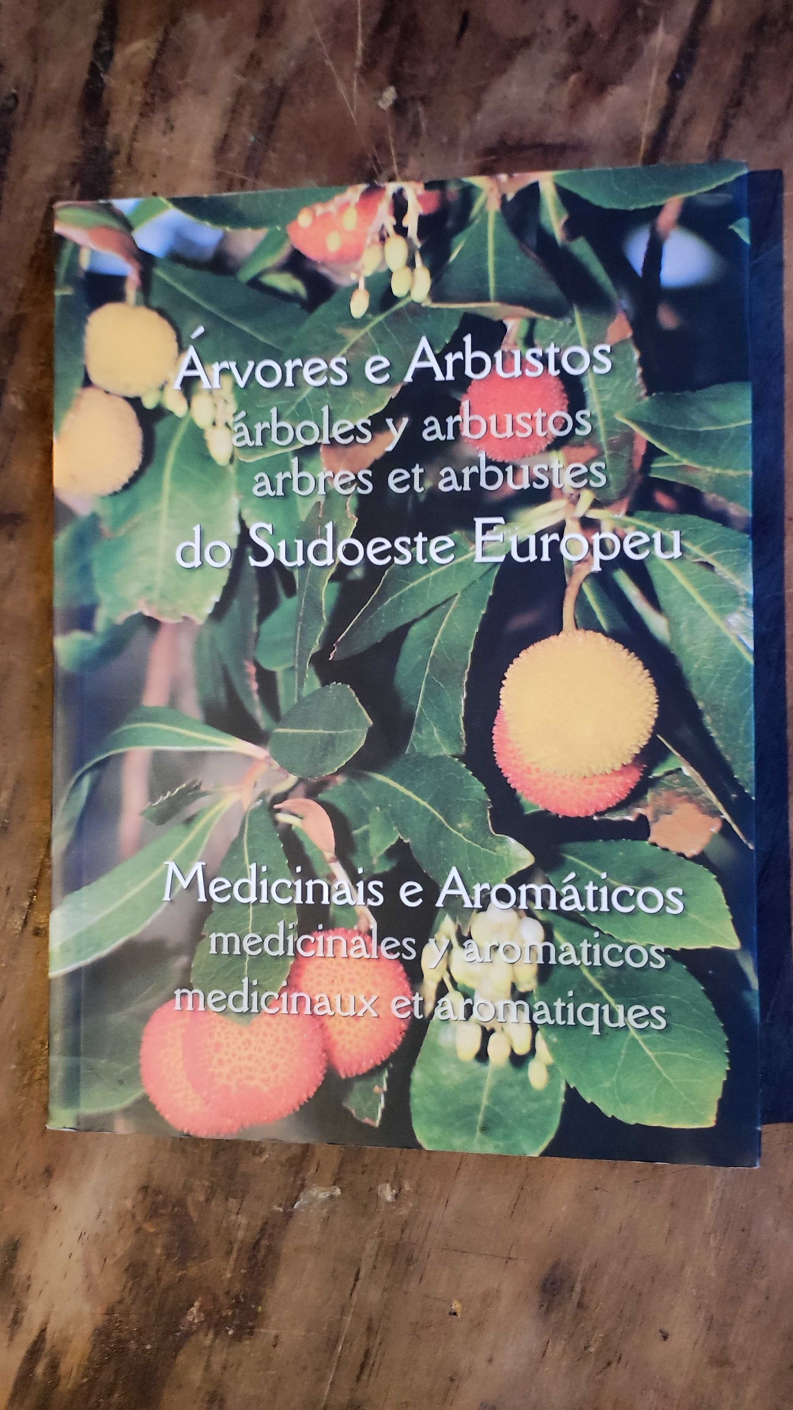 (Baixou Preço) Livro: Árvores e Arbustos do Sudoeste Europeu