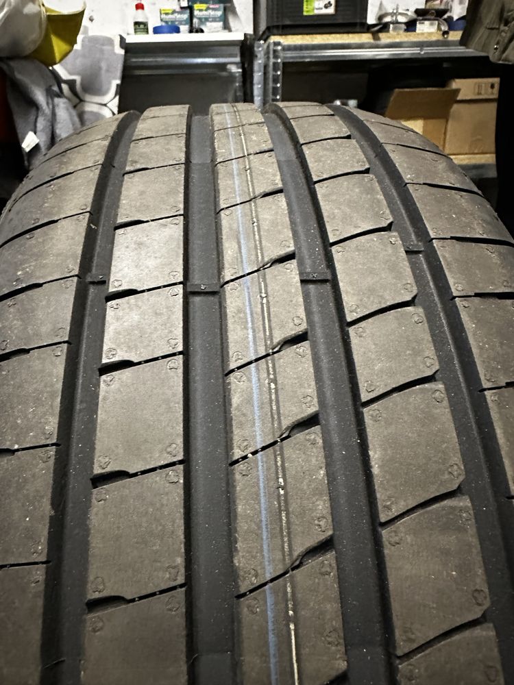 Opony letnie Goodyear Eagle F1 SuperSport 225/40 R19 93 Y XL