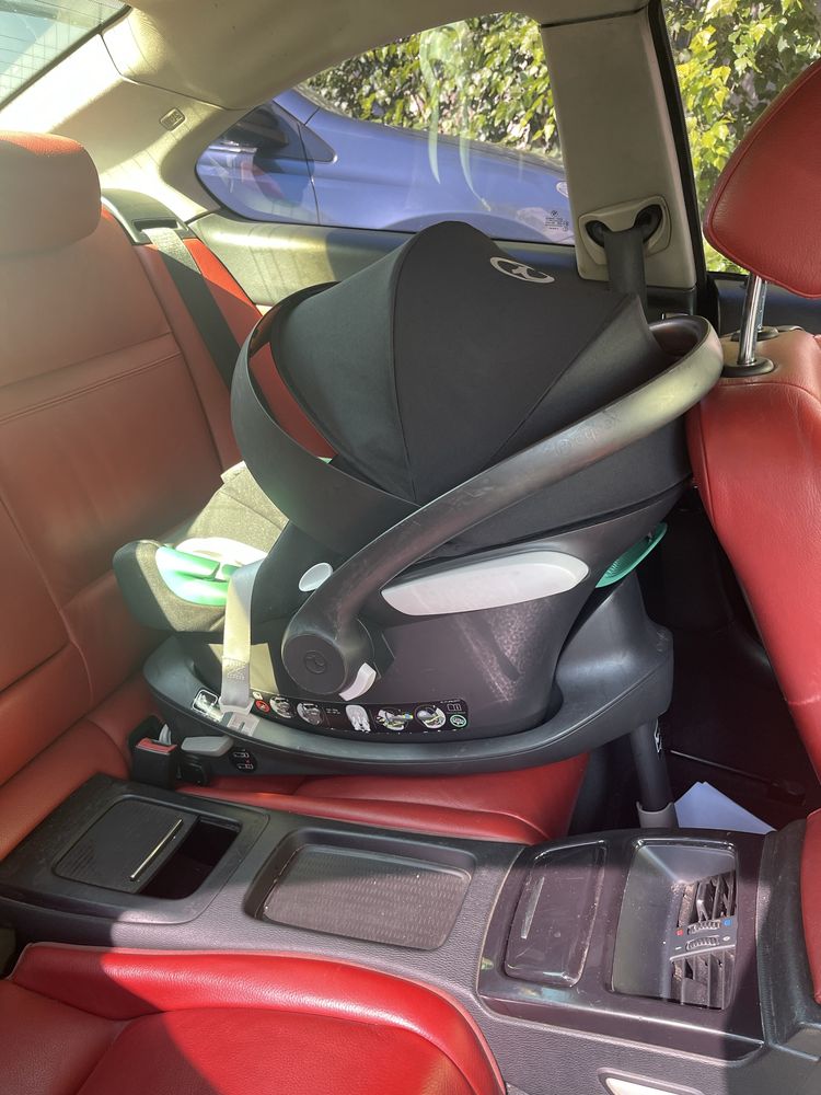 Автокрісло з базою Cybex
