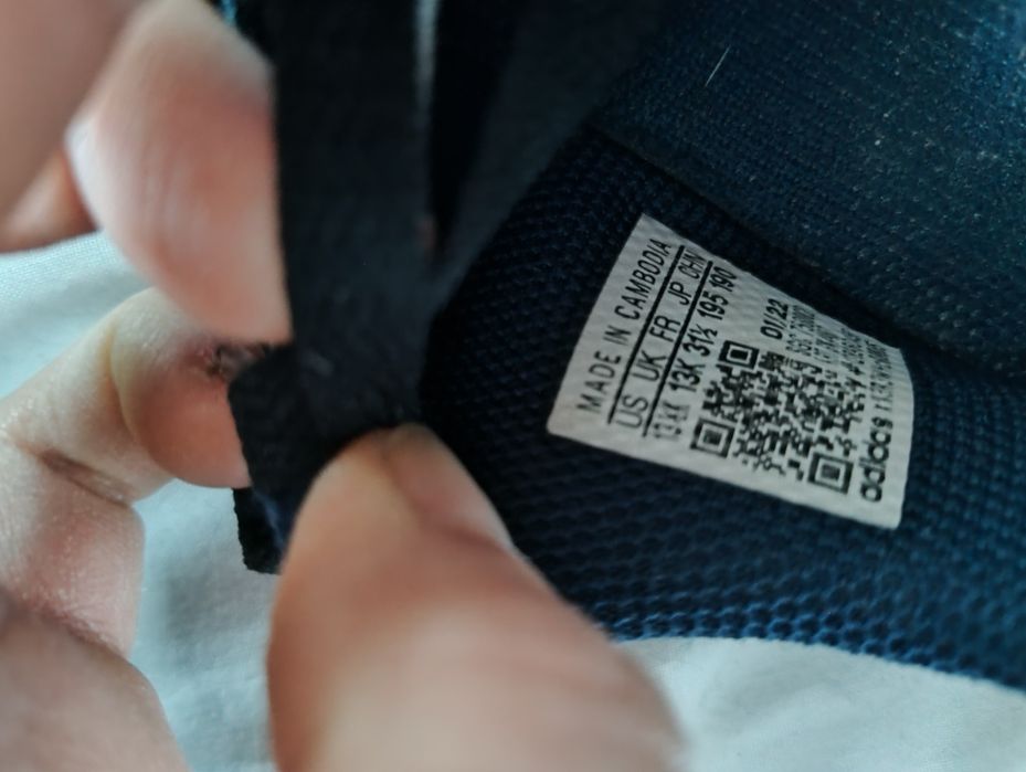Adidas buty do gry w piłkę 31.5