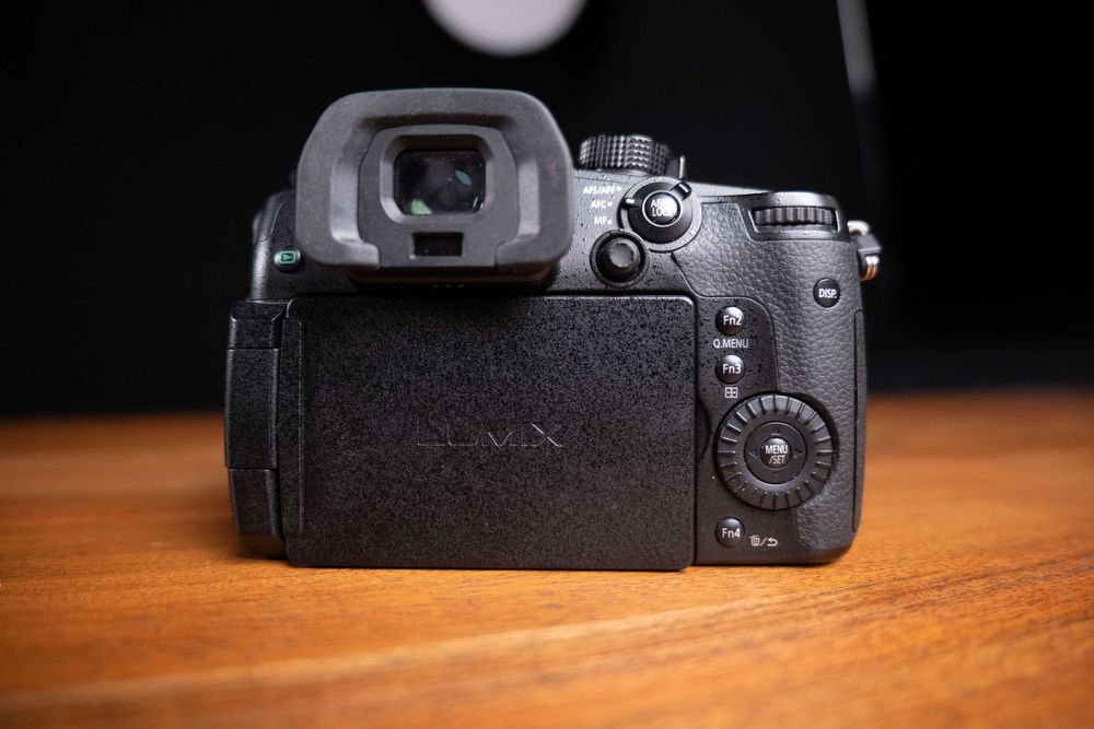 Panasonic Lumix GH5 + Panasonic G X Vario 12-35mm f/2.8 II