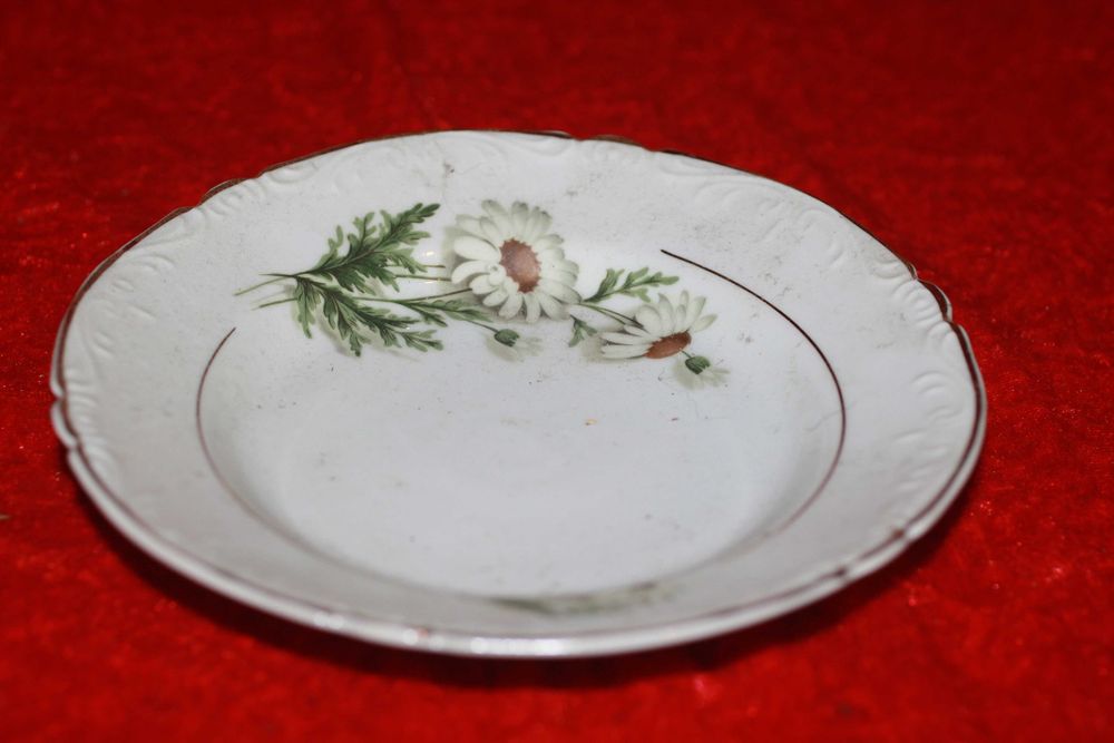 Pequeno Prato com 16 cm da fábrica Aleluia de Aveiro