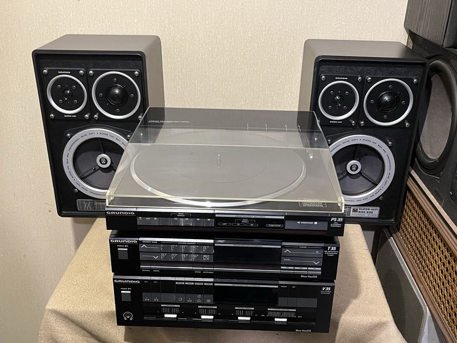 Качественный проигрыватель винила + усилитель + акустика GRUNDIG PS-35