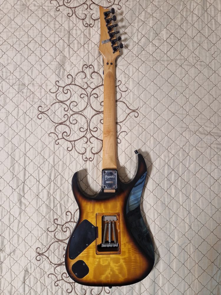 Гітара Ibanez RG770