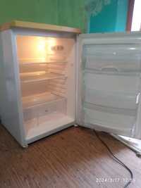 Продам не рабочий холодильник