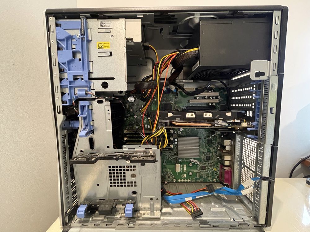 Komputer stacjonarny Dell Precision T3500