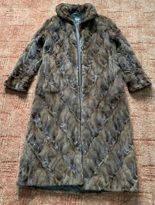 Шубка жіноча