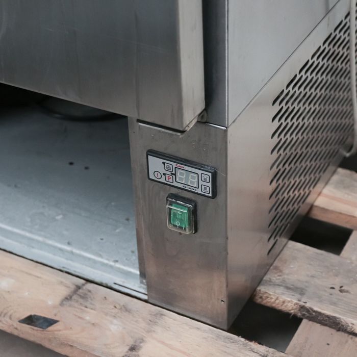 Lada sałatkowa chłodnicza Dora Metal 108x70x130 cm