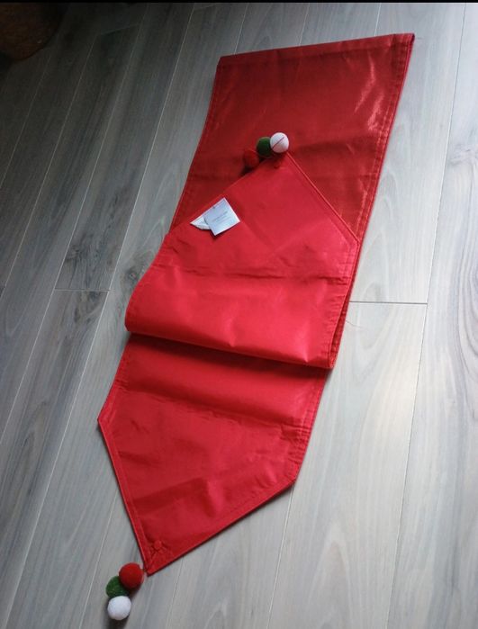 Bieżnik czerwony świąteczny home you