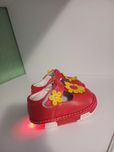 Sprzedawaj buty dziecięce