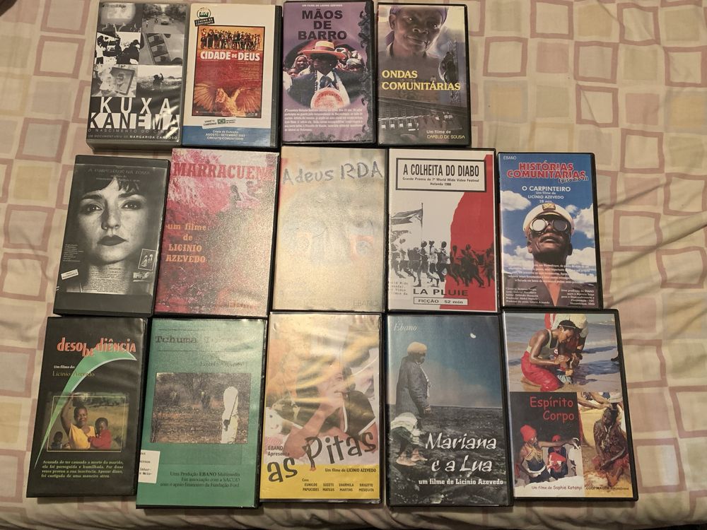 39 cassetes VHS filmes raros edições especiais documentário Egito Cosmos o Rochedo Pânico no Túnel Heavy Metal