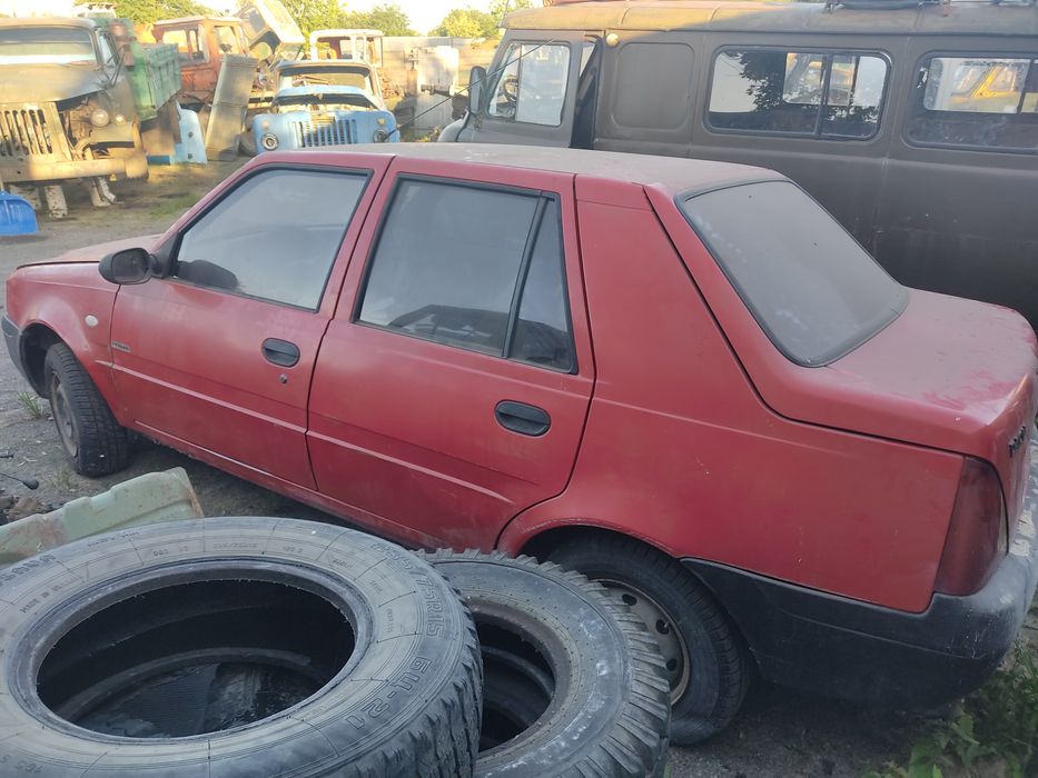 Dacia Solenza. Дачіа Солензо 1,4. Дачіа 1,4 бензин