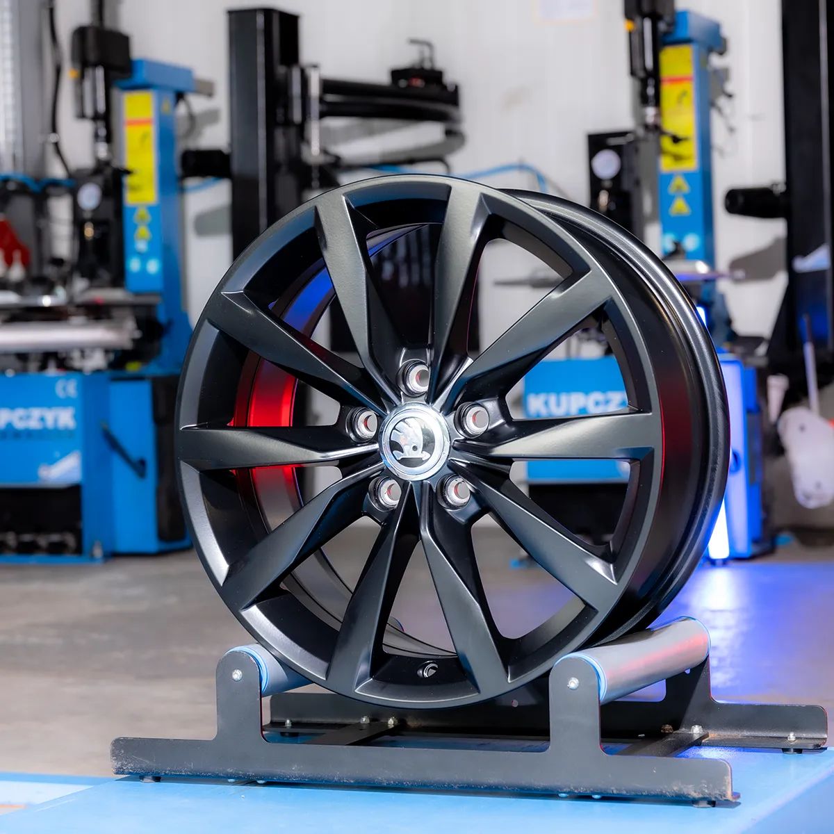 NOWE ORYGINALNE Felgi aluminiowe 17" Skoda Karoq Kodiaq Octavia SuperB