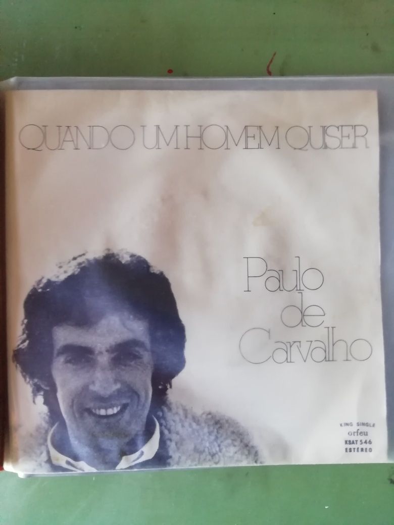 Discos vinil, desde Amália a Paulo de Carvalho