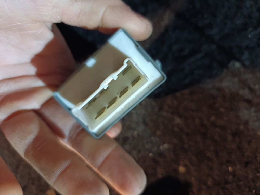 Przekaźnik regulator pompy paliwa honda Civic 6 gen angielka kombi vtc