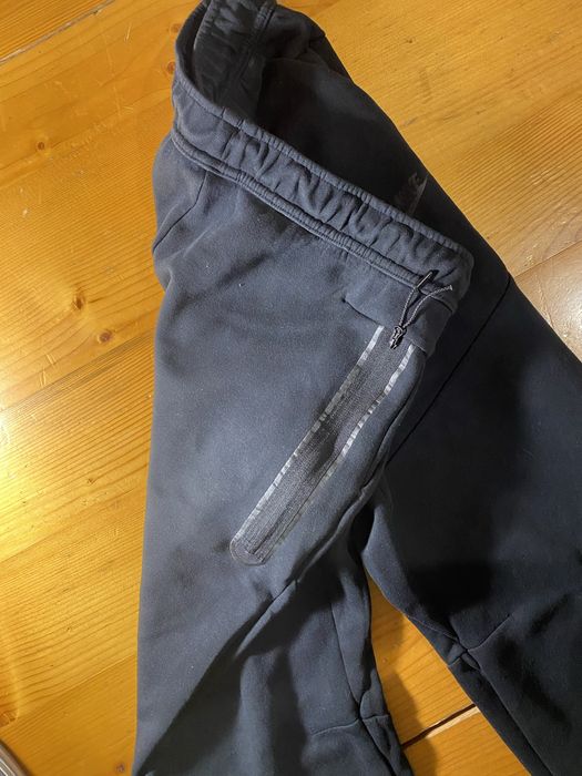 Продаю штани nike tech fleece