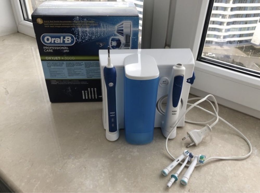 Зубной центр Oral B + Oxyjet 3000