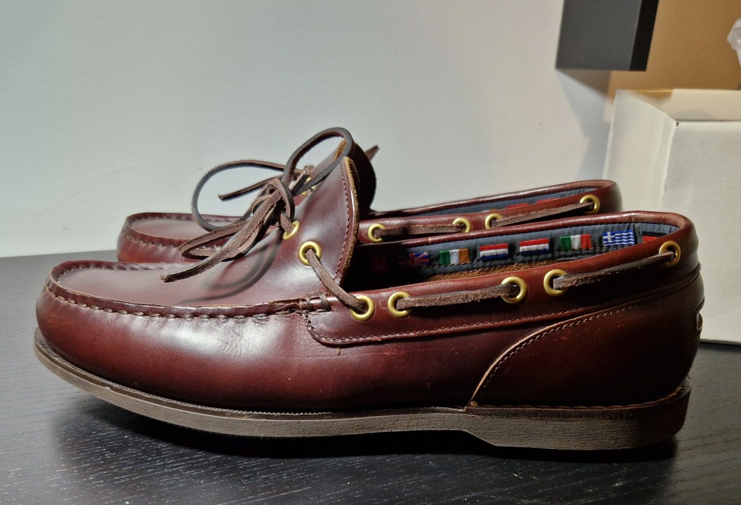 Sapatos novos de vela mocasines n 44 couro puro
Em couro de qualidade