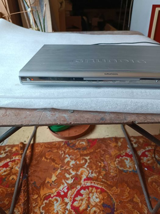 Odtwarzacz  CD -  GRUNDIG