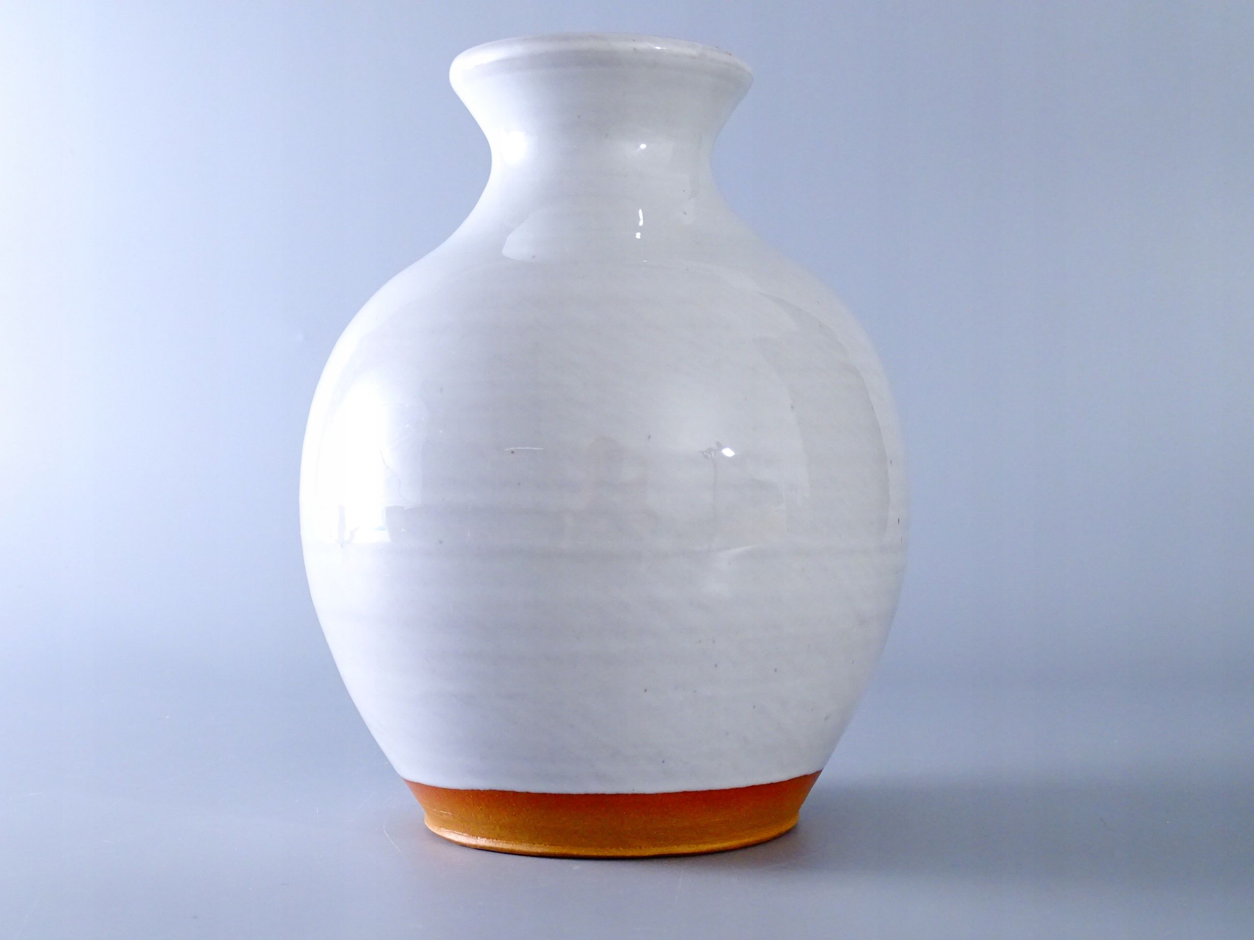 koło garncarskie ceramiczny biały wazon