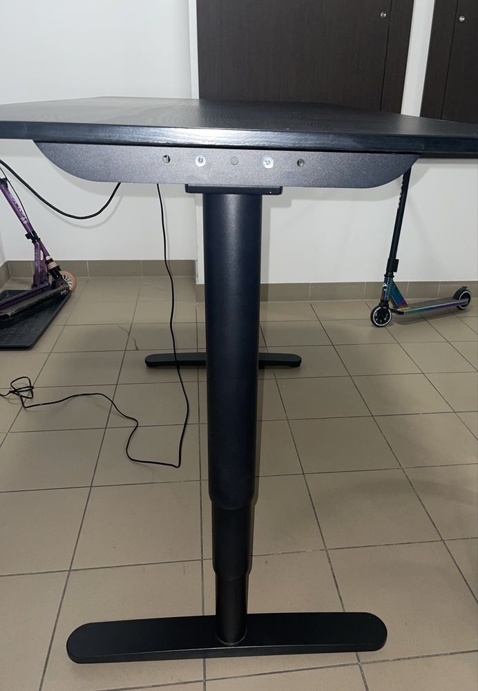 Biurko Bekant 160*80 cm regulowane