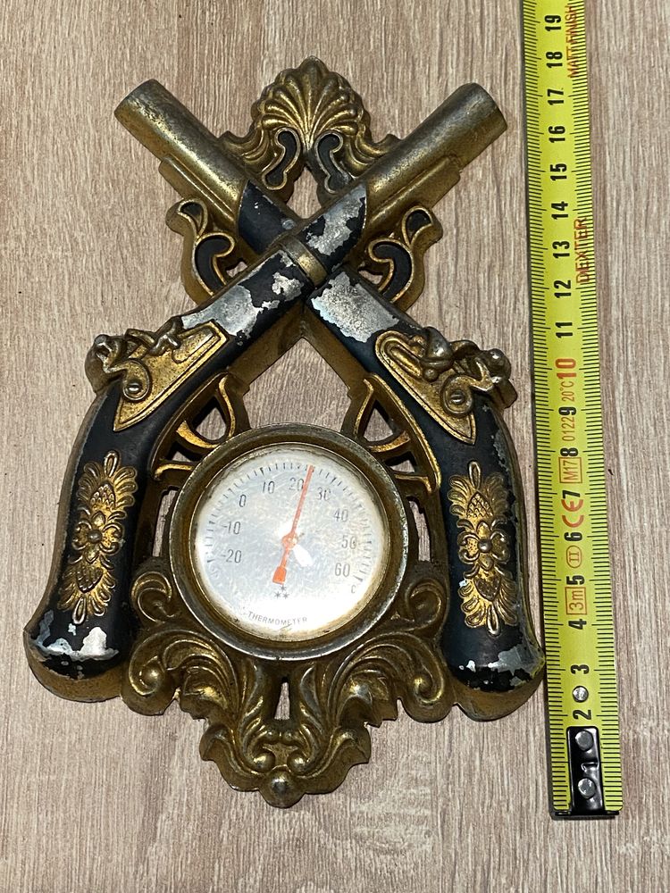 Stary zabytkowy termometr