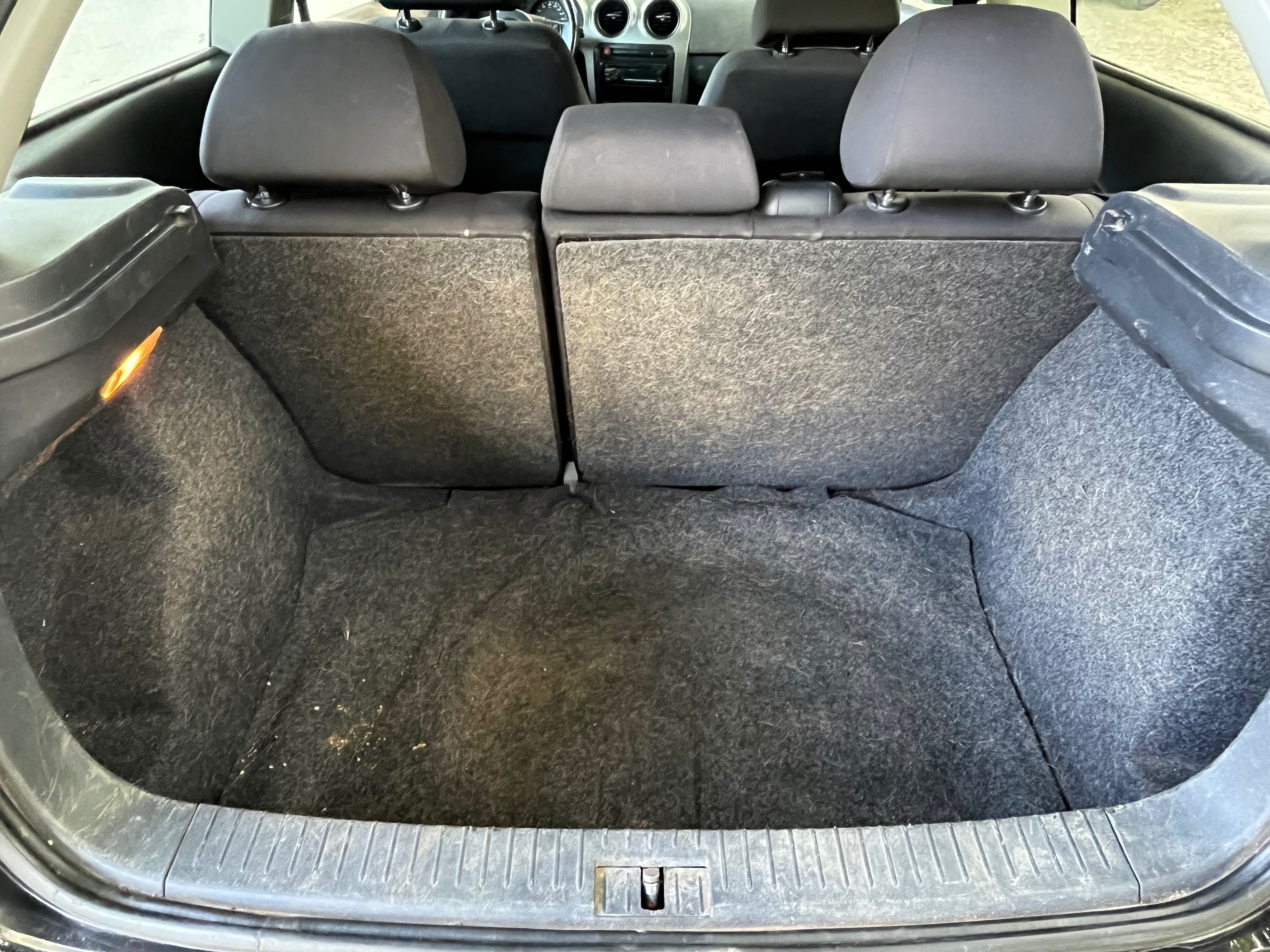 Seat Ibiza, preto, ano 2006, gasóleo