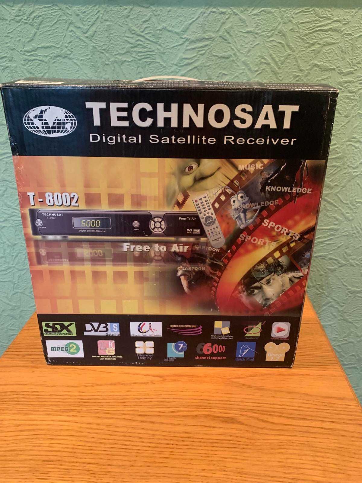 Тюнер Technosat T-8002 с мультфильмами на дисках (Барби и Русалочка)