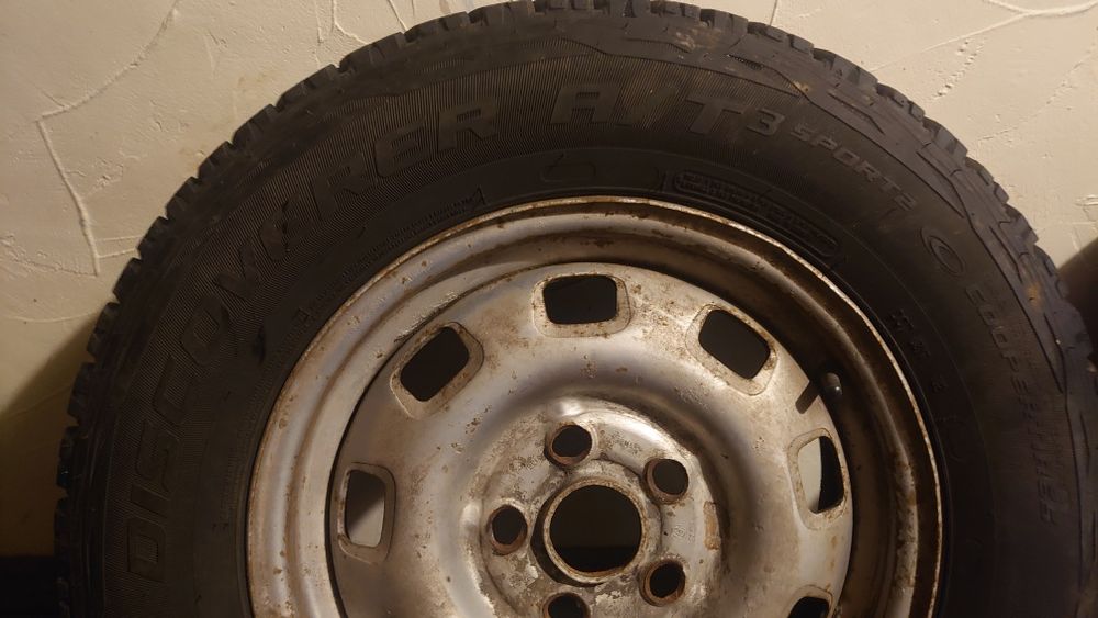 2 шт. Шиши з дисками Cooper Discoverer A/T3 sport 205/70R15