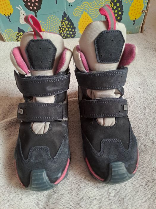 Продам дитячі ботинки Bartek
