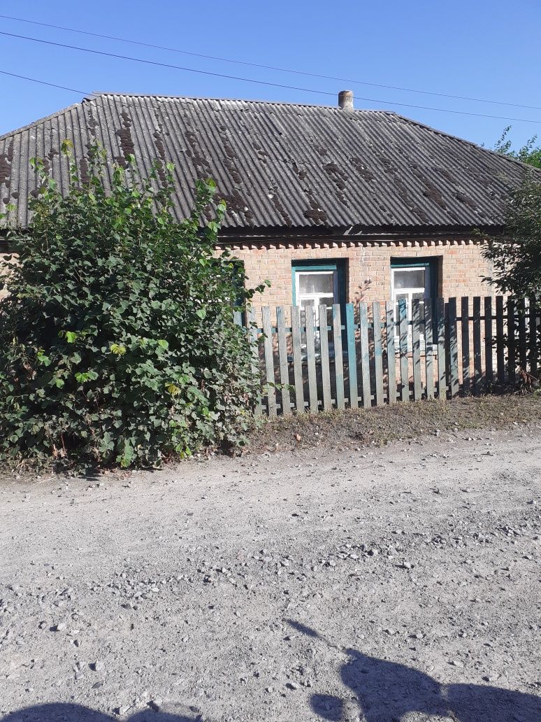 продаєиься будинок м.Чигирин вул.Гетьманська
