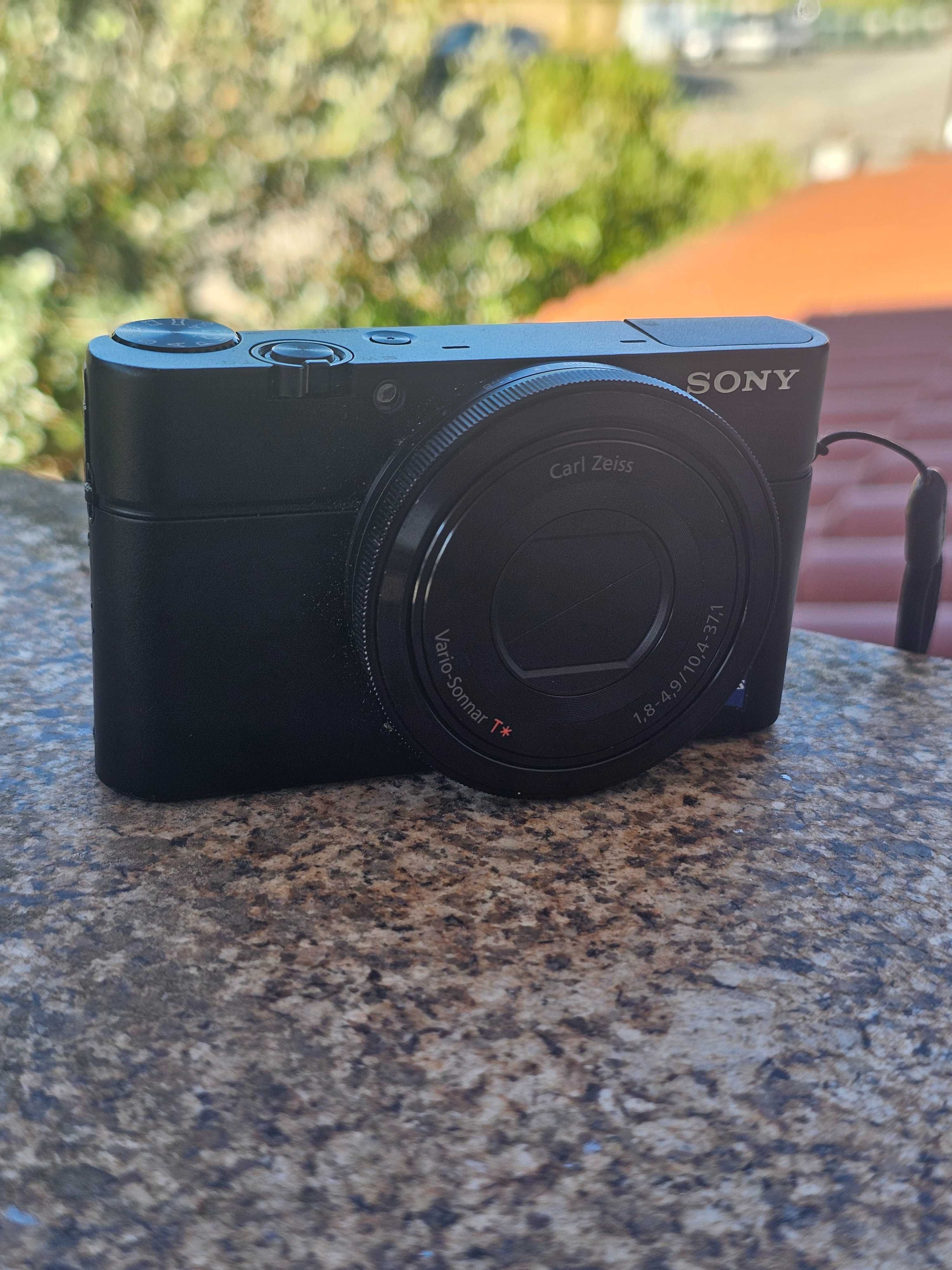Sony Cyber-shot DSC-RX100 20.2 MP