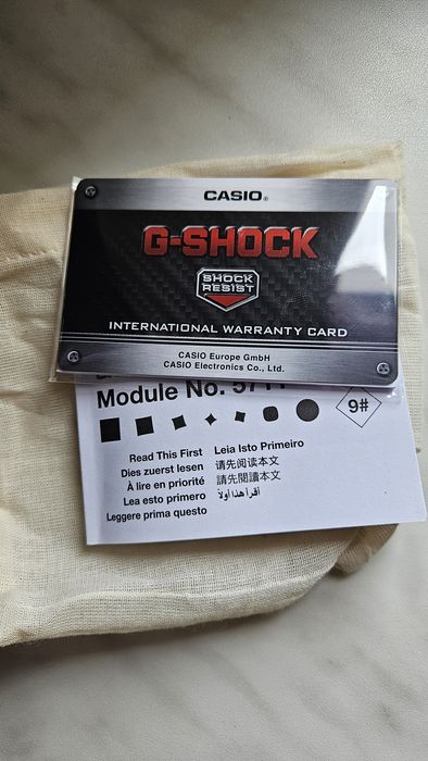 Zegarek Casio G-SHOCK octagon GA-2100AS. Nowy nie używany.