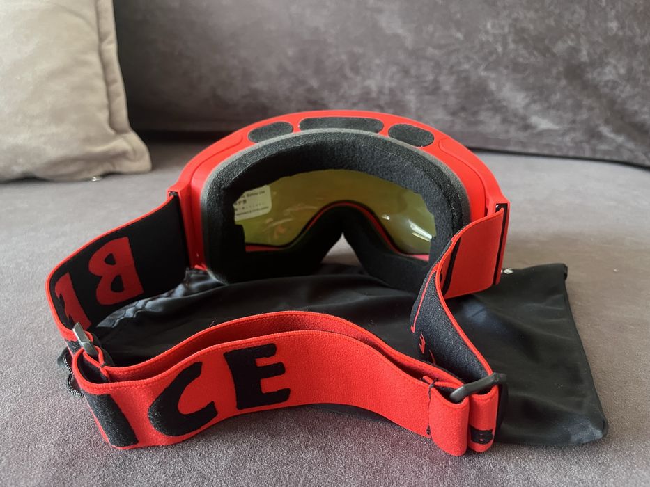 Гірськолижна маска