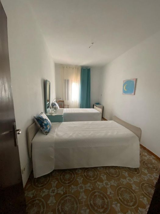QUARTO para arrendar