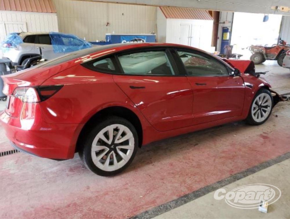 Tesla Model 3 2018-2022