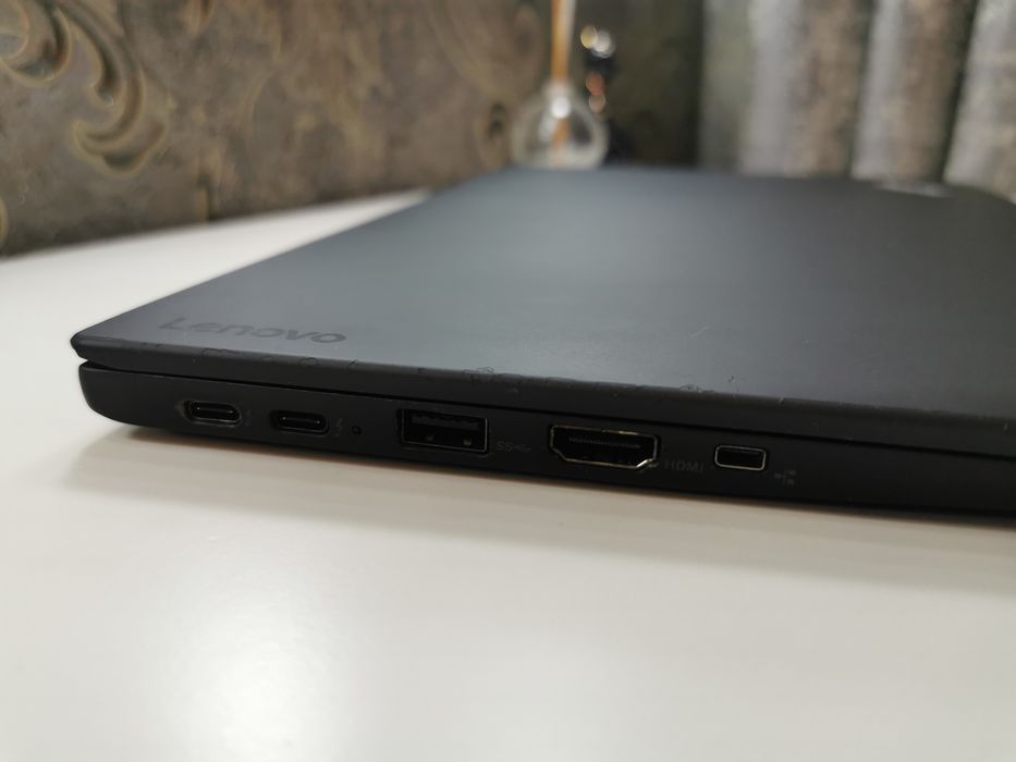 Ноутбук Lenovo Thinkpad X1 Carbon 5th gen i7-7600/16gb/1Tb/FHD IPS